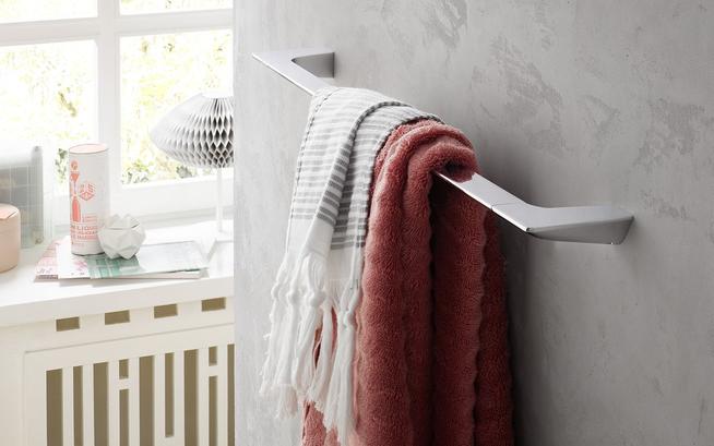 Badetuchhhalter der Serie art von Emco